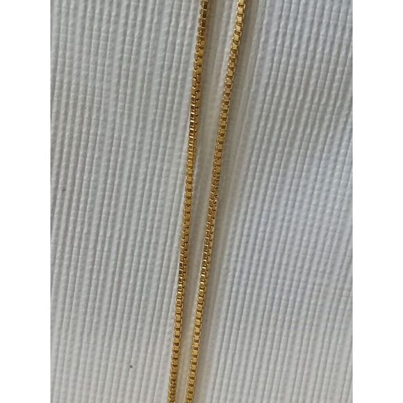 Multicolored Rhinestone Encrusted Oval Pendant Gold Toned Box Chain Necklace - Picture 6 of 9